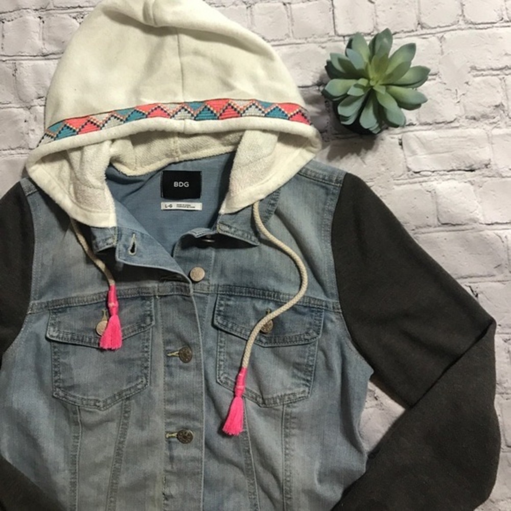 BDG denim sweatshirt jacked